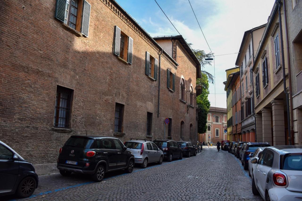 Collegio Di Spagna 13 Bologna Luaran gambar