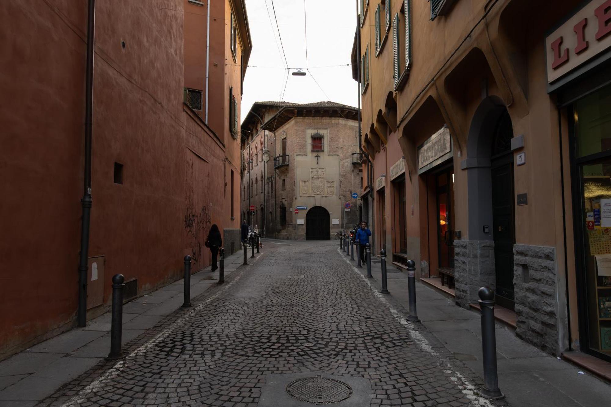 Collegio Di Spagna 13 Bologna Luaran gambar